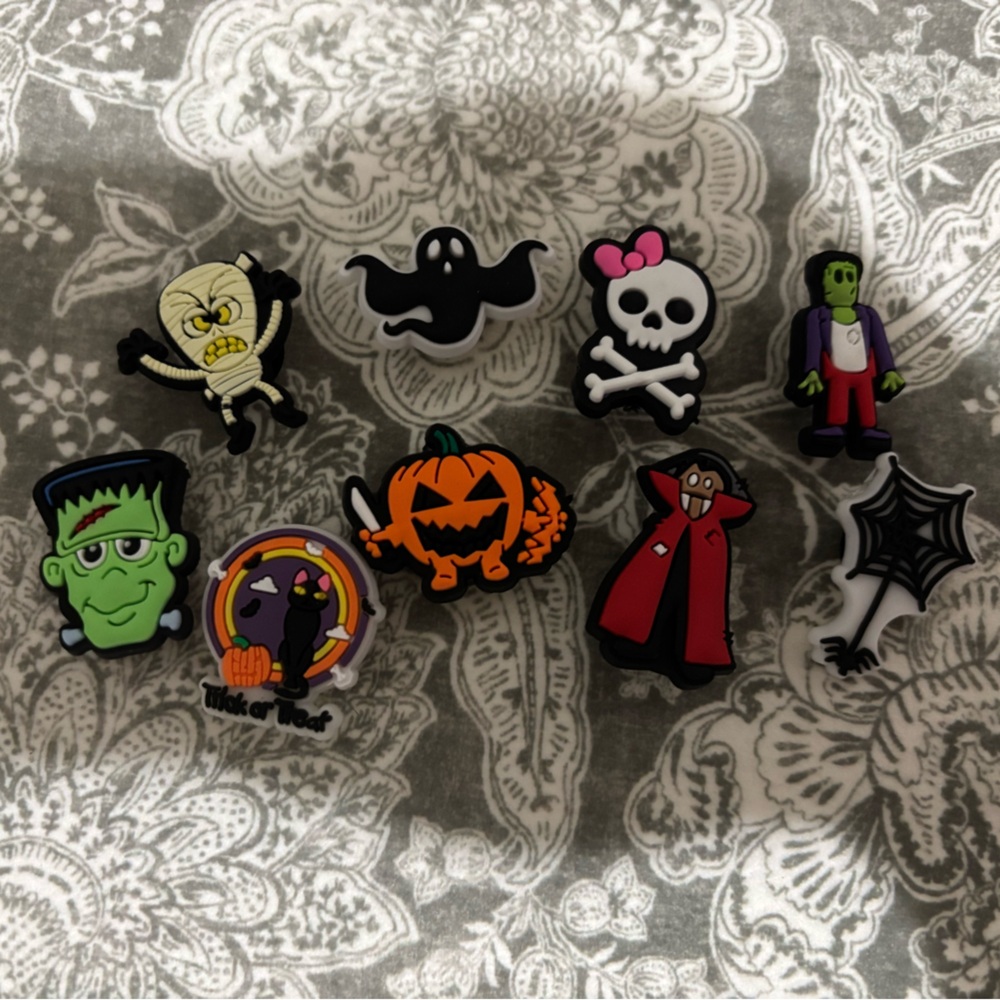 (9) Croc Charms Halloween
